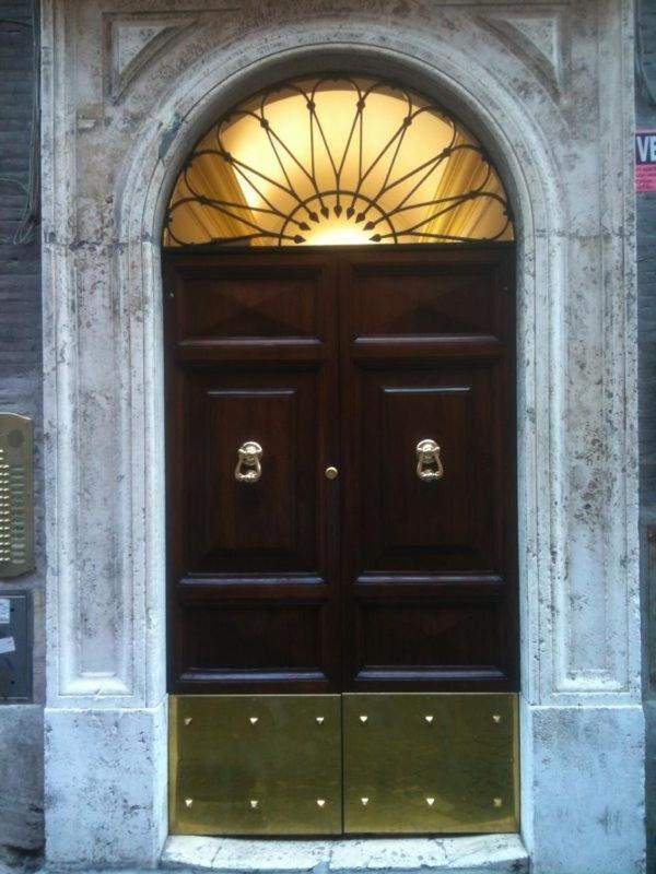 Hotel Urbana 33 Rzym Zewnętrze zdjęcie