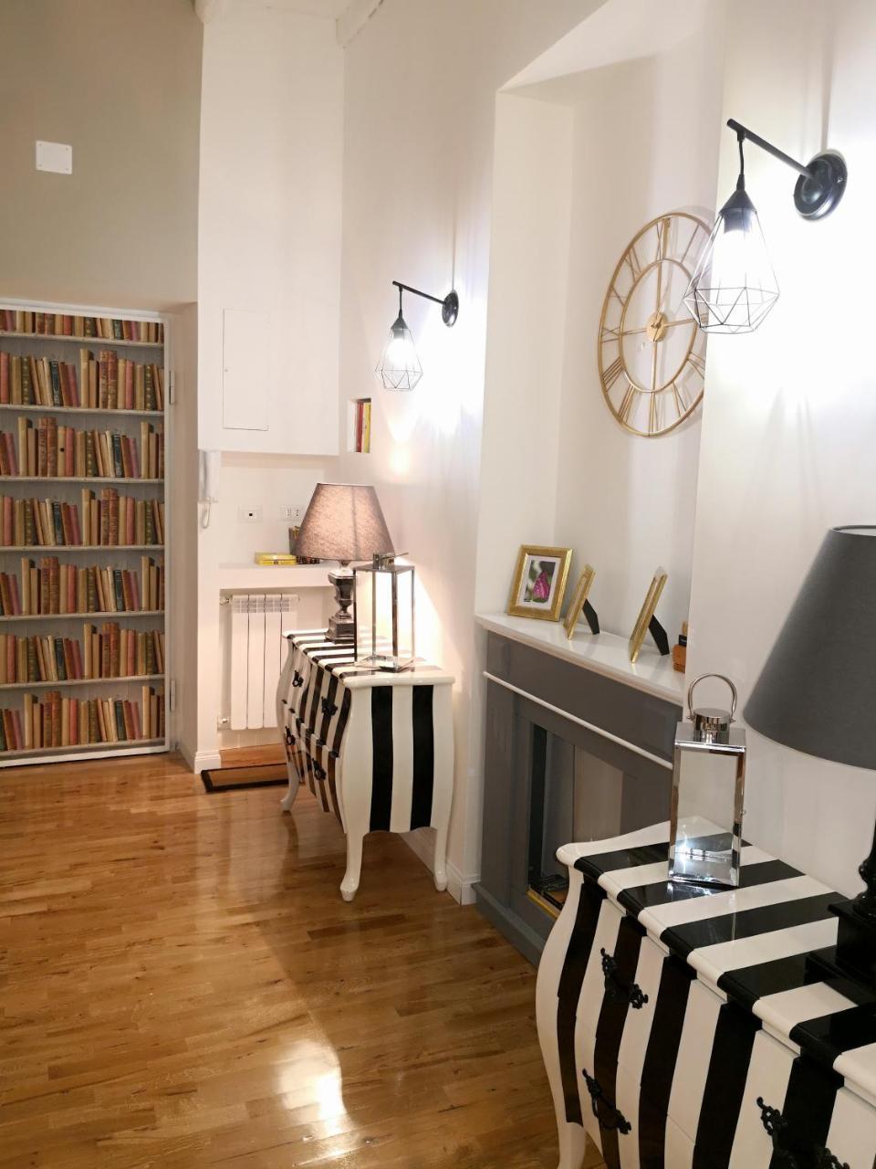 Hotel Urbana 33 Rzym Zewnętrze zdjęcie