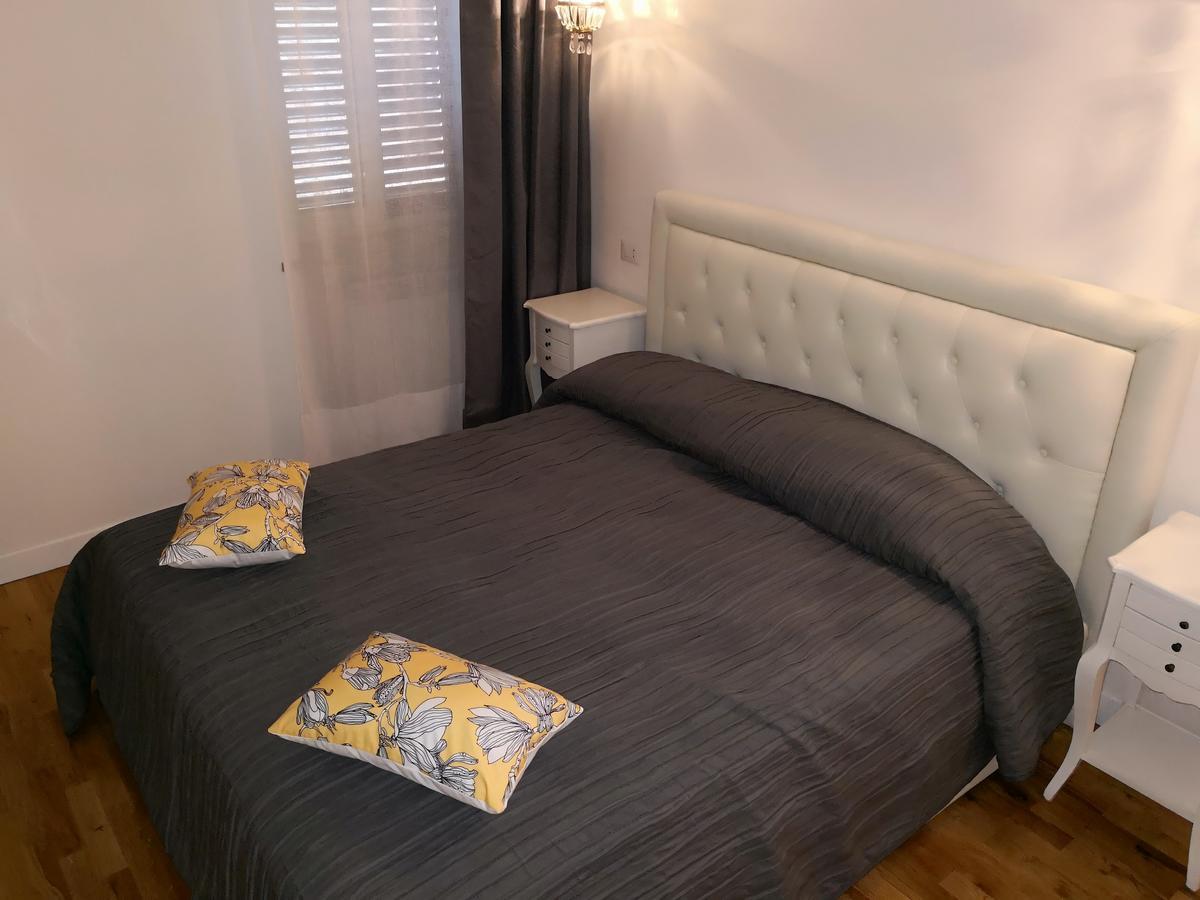 Hotel Urbana 33 Rzym Zewnętrze zdjęcie